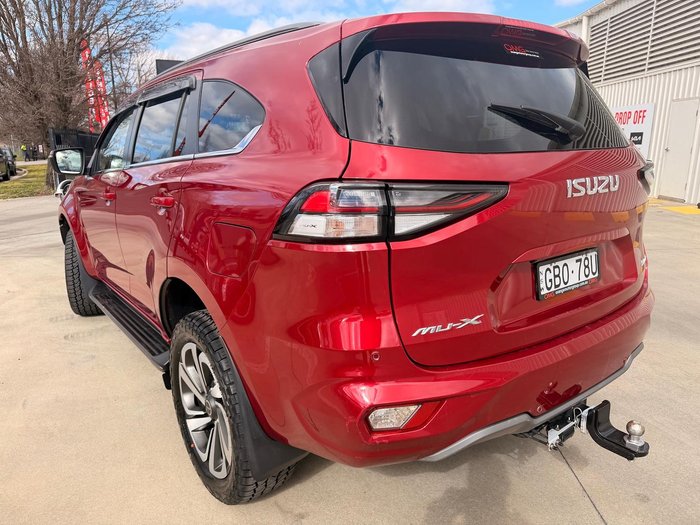 2022 Isuzu MU-X LS-T