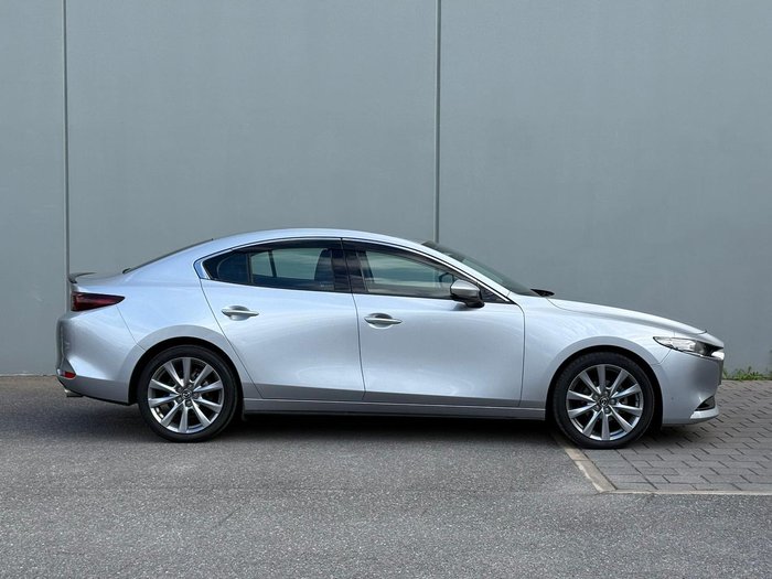 2022 Mazda 3 G20 Touring