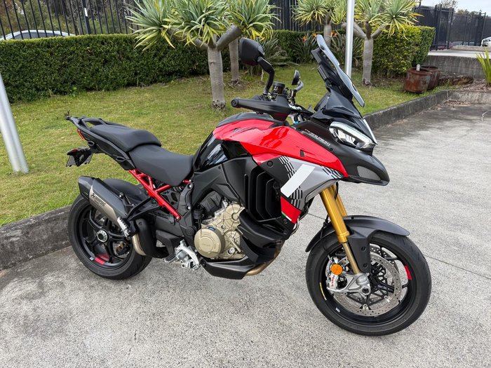 2025 Ducati Multistrada V4 Pikes Peak