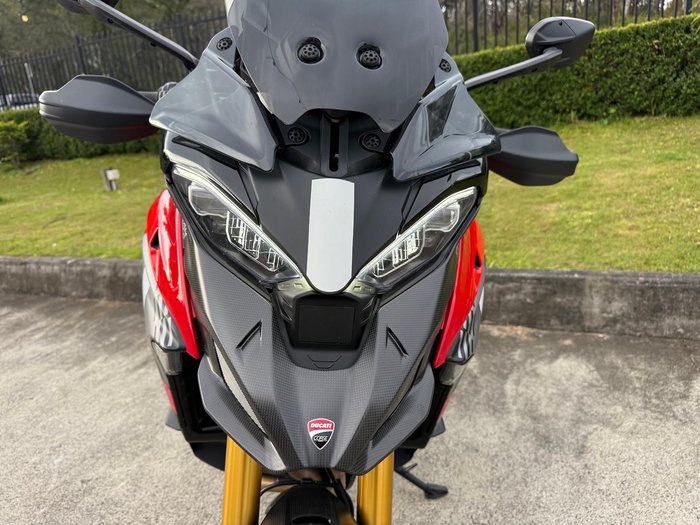 2025 Ducati Multistrada V4 Pikes Peak