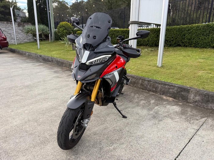 2025 Ducati Multistrada V4 Pikes Peak