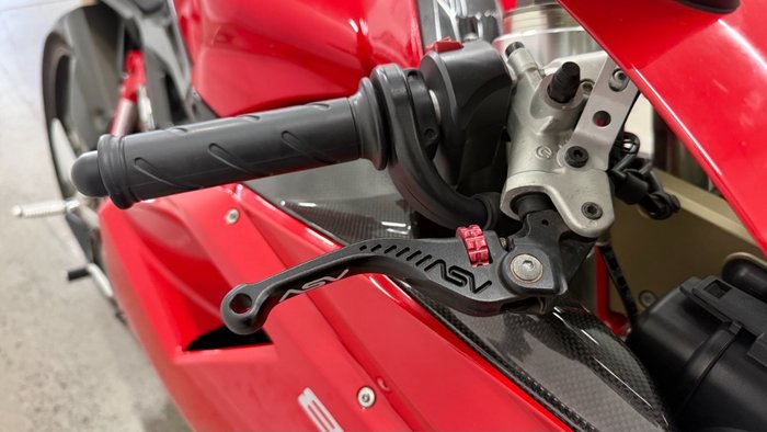 2010 DUCATI 848 Red