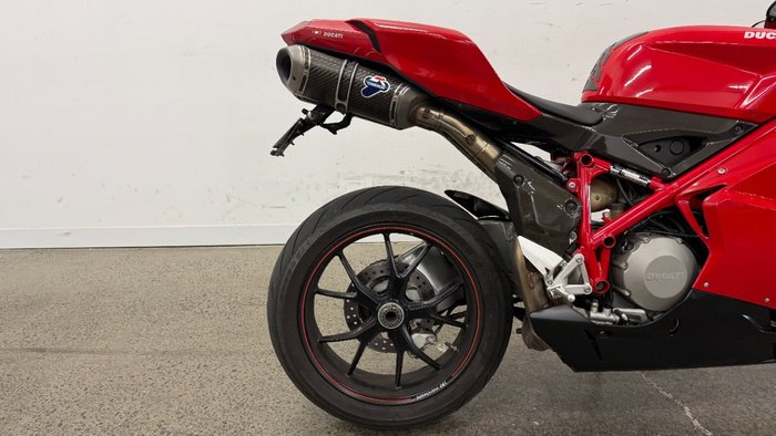 2010 DUCATI 848