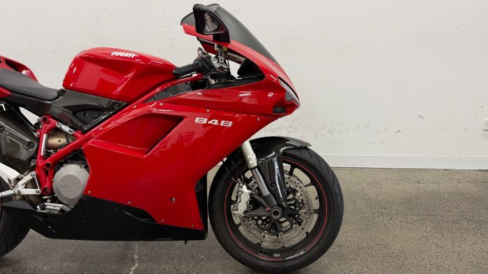 2010 DUCATI 848