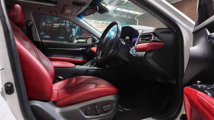 2018 Toyota Camry SX