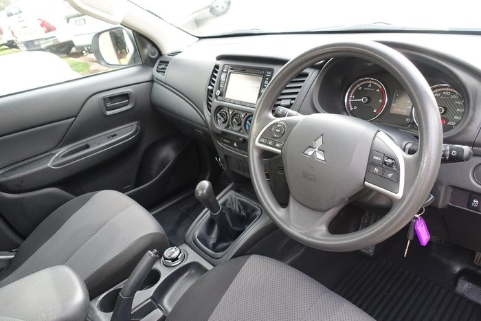 2020 Mitsubishi Triton GLX MR MY21 4X4 Dual Range White