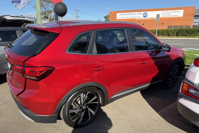 2026 MG ZS HYBRID+ ESSENCE