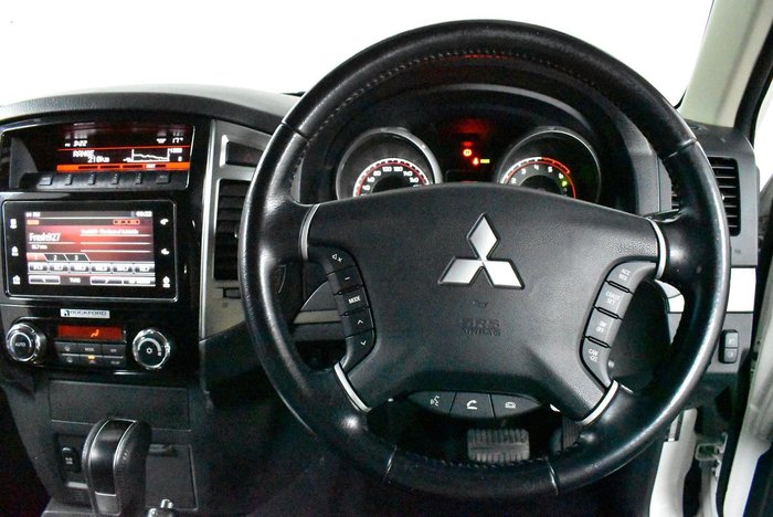 2019 Mitsubishi Pajero GLS