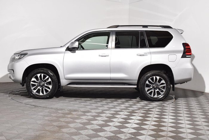 2021 Toyota Landcruiser Prado VX