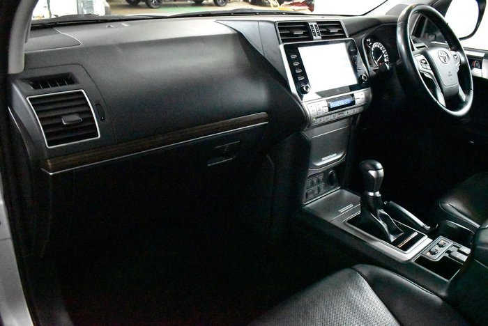 2021 Toyota Landcruiser Prado VX