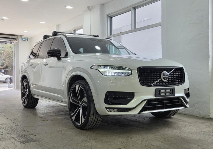 2021 Volvo XC90 T6 R-Design