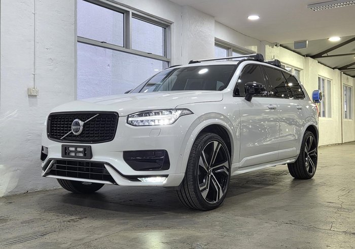 2021 Volvo XC90 T6 R-Design
