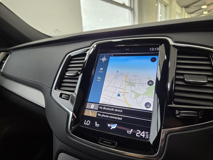 2021 Volvo XC90 T6 R-Design
