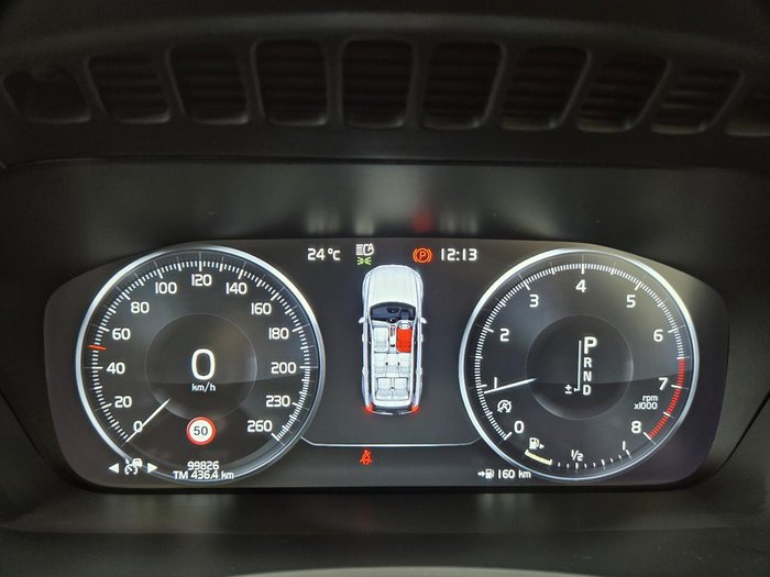 2021 Volvo XC90 T6 R-Design