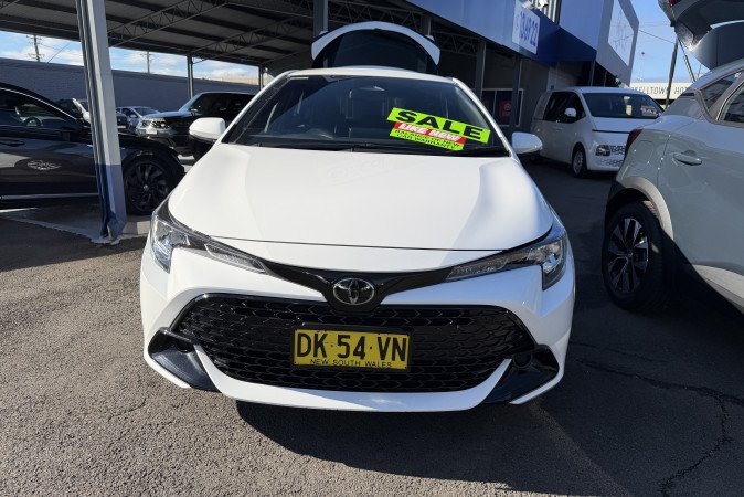 2024 TOYOTA COROLLA