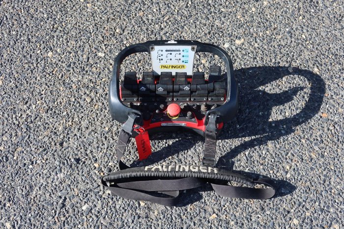 2009 Mitsubishi Fighter FM65FS 10.0
