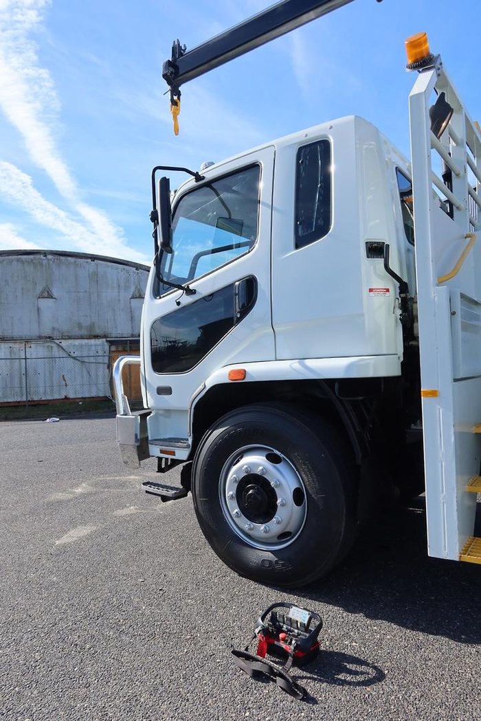 2009 Mitsubishi Fighter FM65FS 10.0