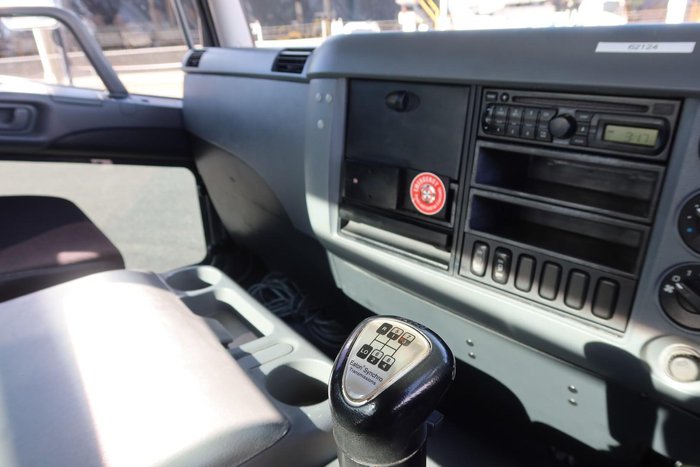 2009 Mitsubishi Fighter FM65FS 10.0