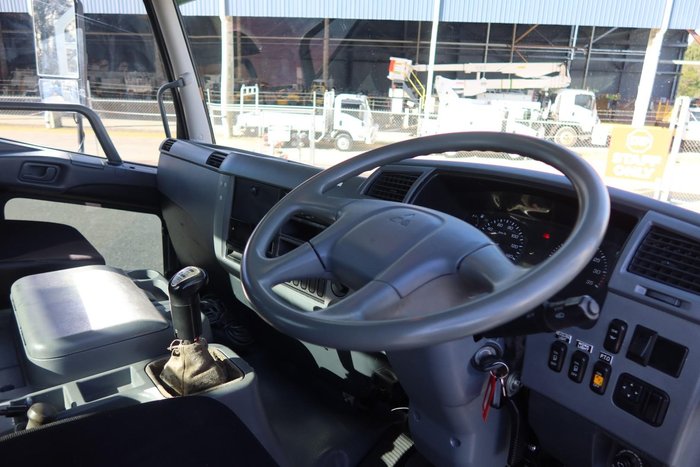 2009 Mitsubishi Fighter FM65FS 10.0