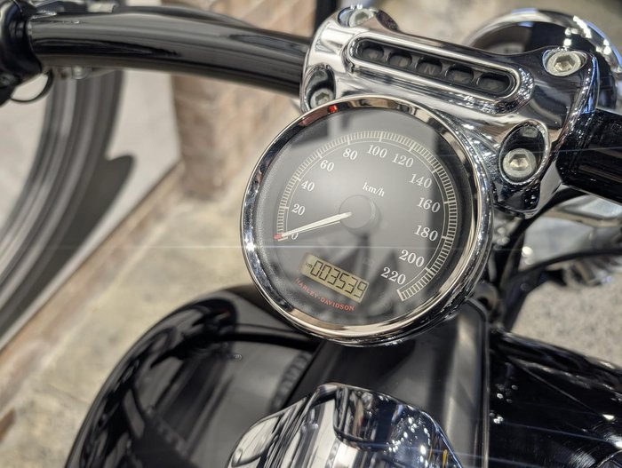 2015 Harley-Davidson Breakout 103 (FXSB) Softail Black