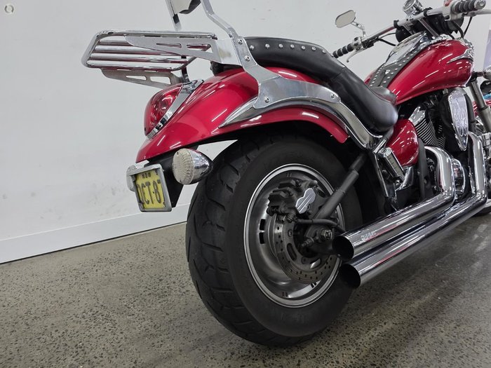2009 Kawasaki VULCAN 900 CUSTOM Red