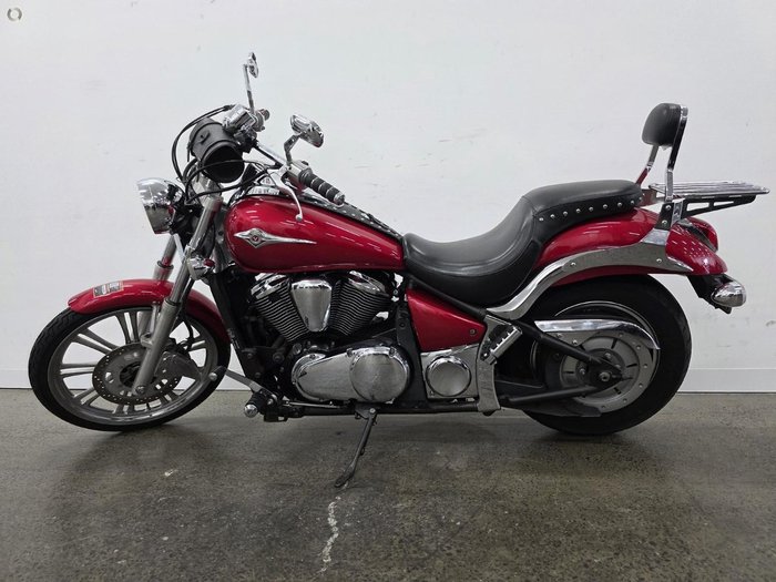 2009 Kawasaki VULCAN 900 CUSTOM Red