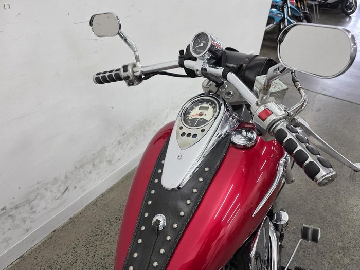 2009 Kawasaki VULCAN 900 CUSTOM Red