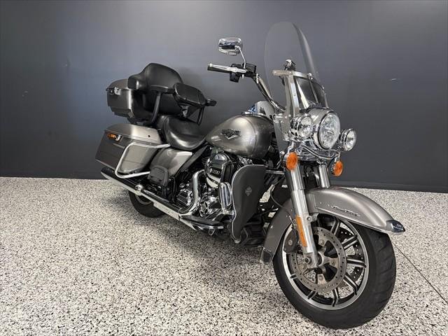 2016 Harley-Davidson Road King 1690 (FLHR)