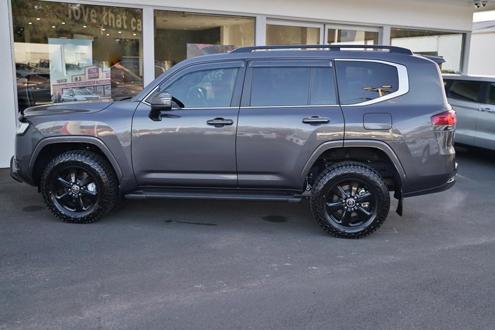 2024 Toyota Landcruiser VX