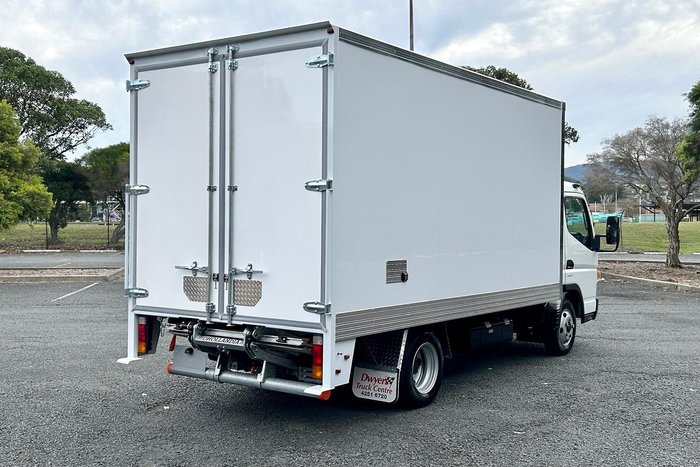 2020 Fuso Canter