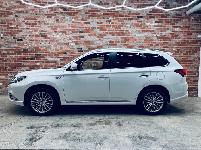 2020 Mitsubishi Outlander PHEV Exceed