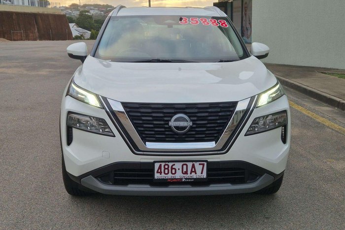 2025 Nissan X-TRAIL ST