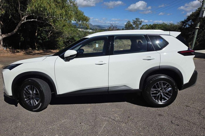 2025 Nissan X-TRAIL ST