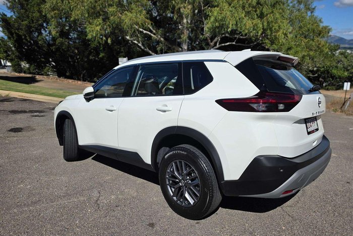2025 Nissan X-TRAIL ST