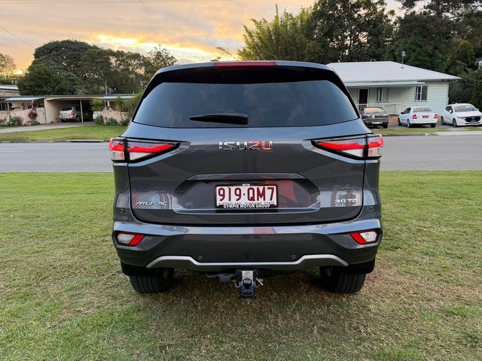 2021 Isuzu MU-X LS-T