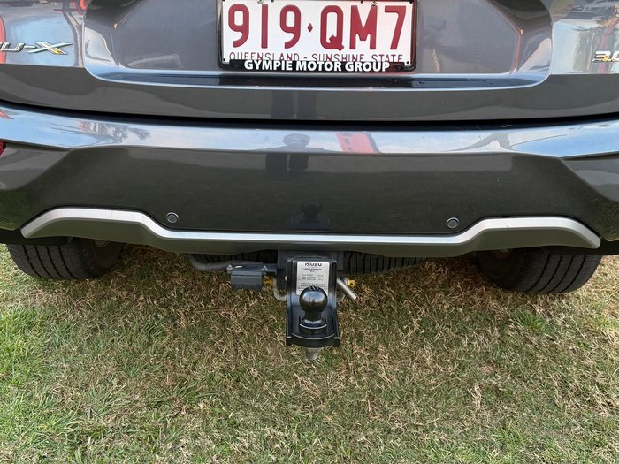 2021 Isuzu MU-X LS-T