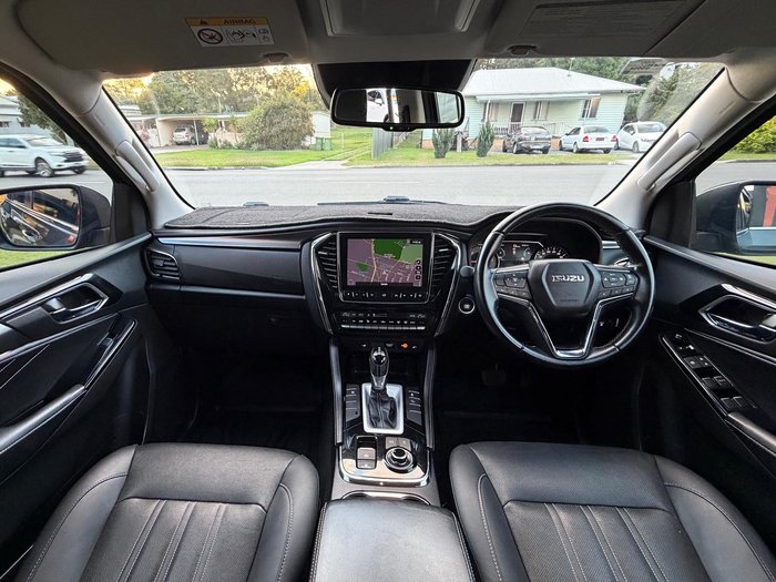 2021 Isuzu MU-X LS-T