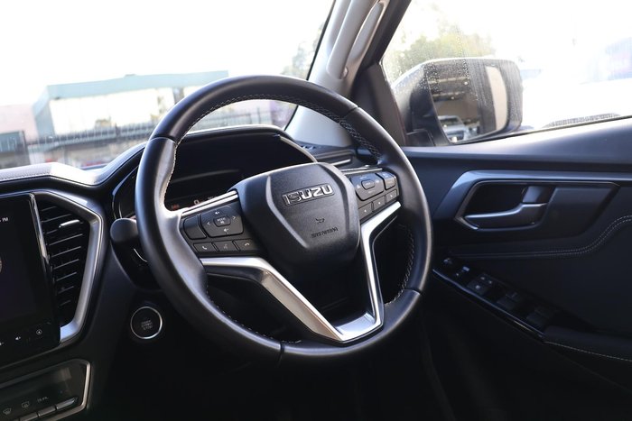 2022 Isuzu D-MAX LS-U