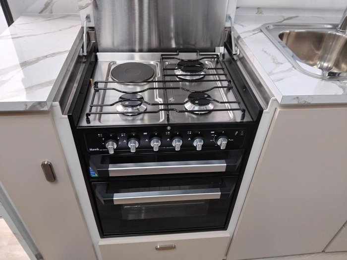 2026 Cadillac RV Artemis Couples 19.6Ft With Full Victron Inverter Package