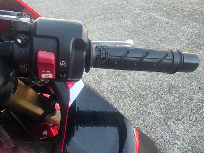 2017 Honda CBR1000RR (FIREBLADE) ABS RED