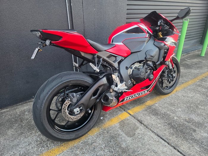 2017 Honda CBR1000RR (FIREBLADE) ABS RED
