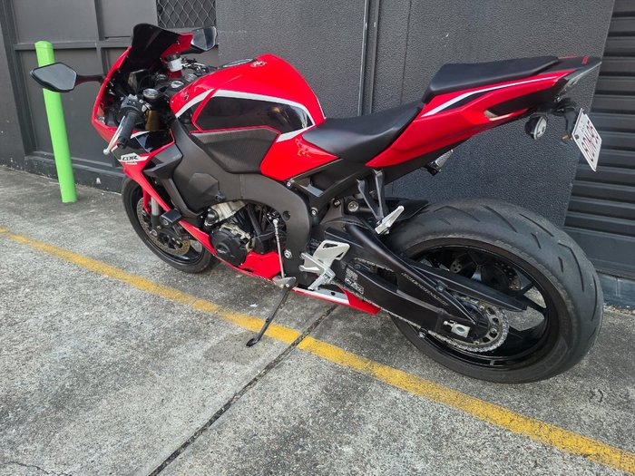 2017 Honda CBR1000RR (FIREBLADE) ABS RED