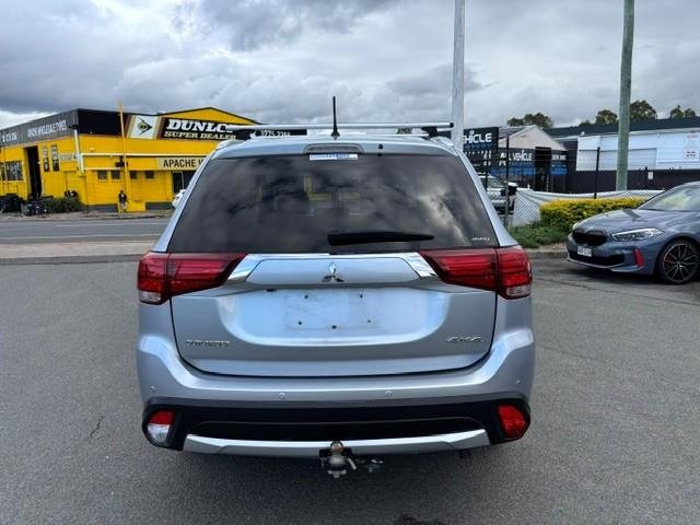 2016 Mitsubishi Outlander LS