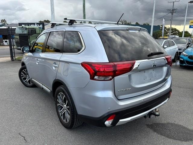 2016 Mitsubishi Outlander LS