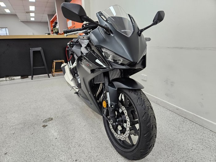 2026 Honda CBR500RA (ABS) LAMS Black