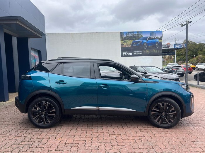 2025 Peugeot 2008 GT Hybrid