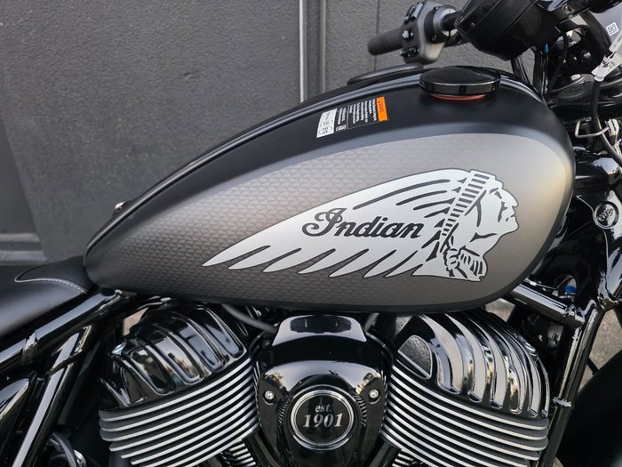 2026 Indian CHIEF DARK HORSE BLACK