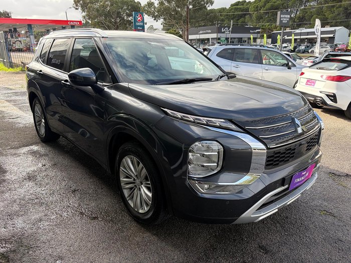 2024 Mitsubishi Outlander LS