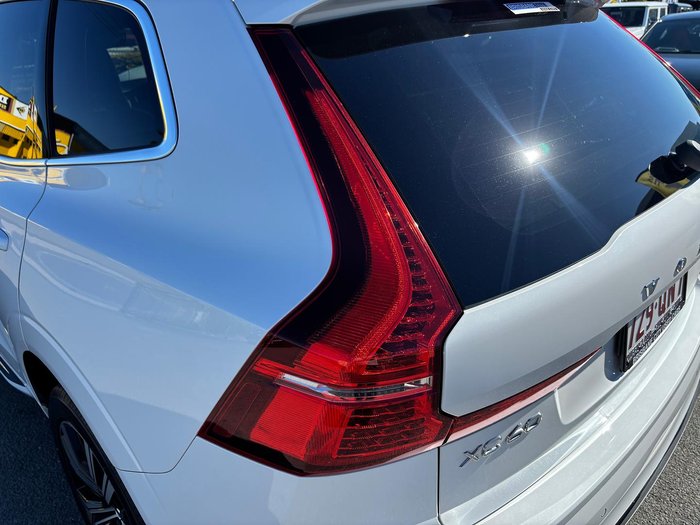 2022 Volvo XC60 B5 Inscription