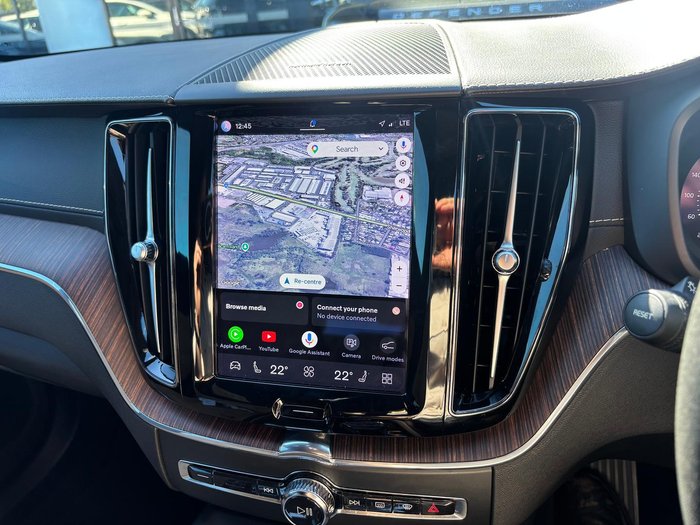 2022 Volvo XC60 B5 Inscription